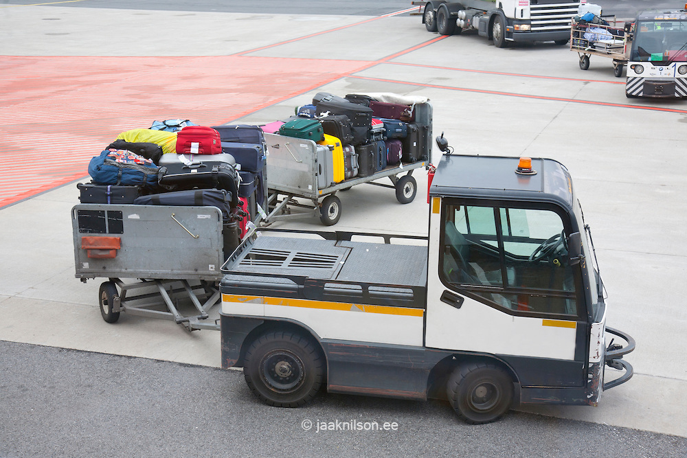 luggage transported to airprot